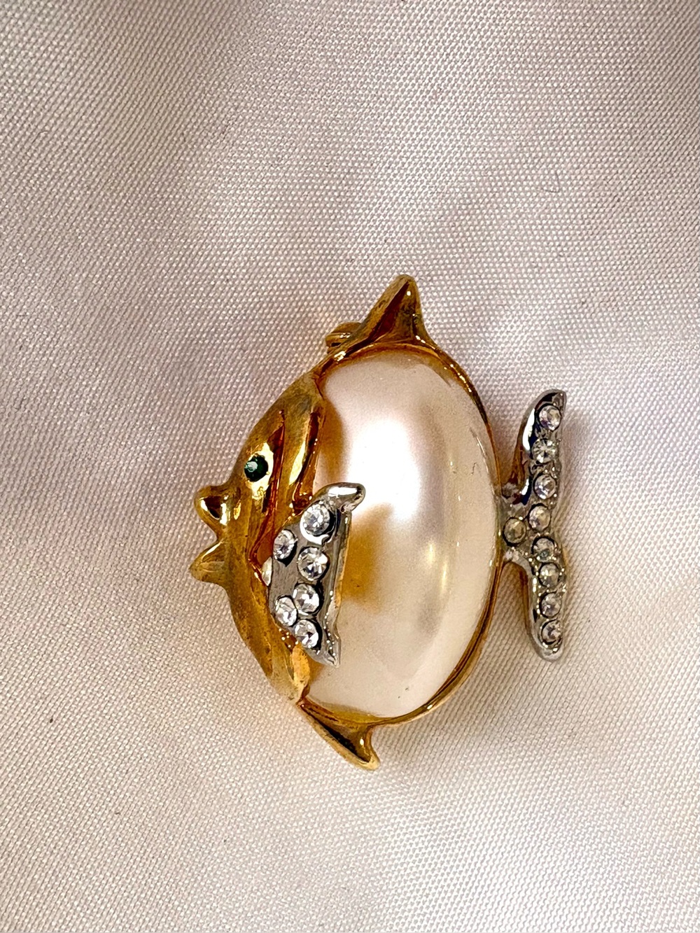 Vintage Jelly Belly Fish Brooch Faux Pearl Rhinestone Gold Tone Pin 1.25”